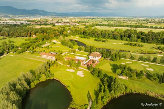 Le Pavoniere Golf & Country Club