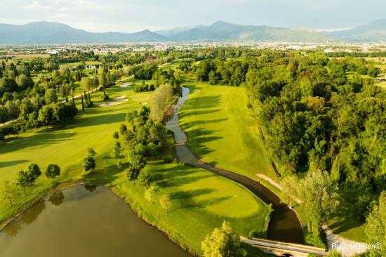 Le Pavoniere Golf & Country Club