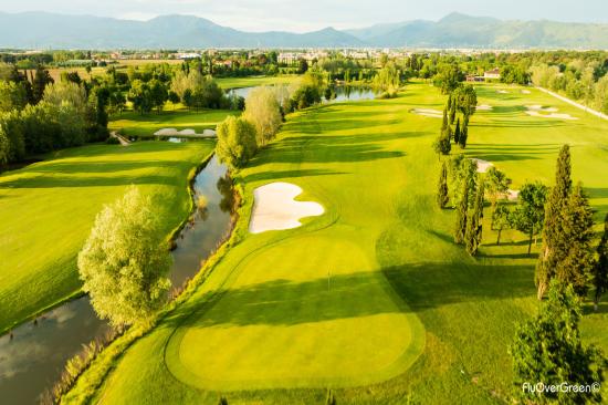 Le Pavoniere Golf & Country Club
