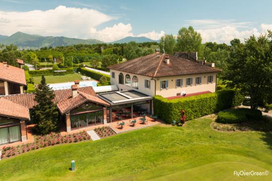 Le Pavoniere Golf & Country Club