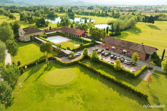 Le Pavoniere Golf & Country Club
