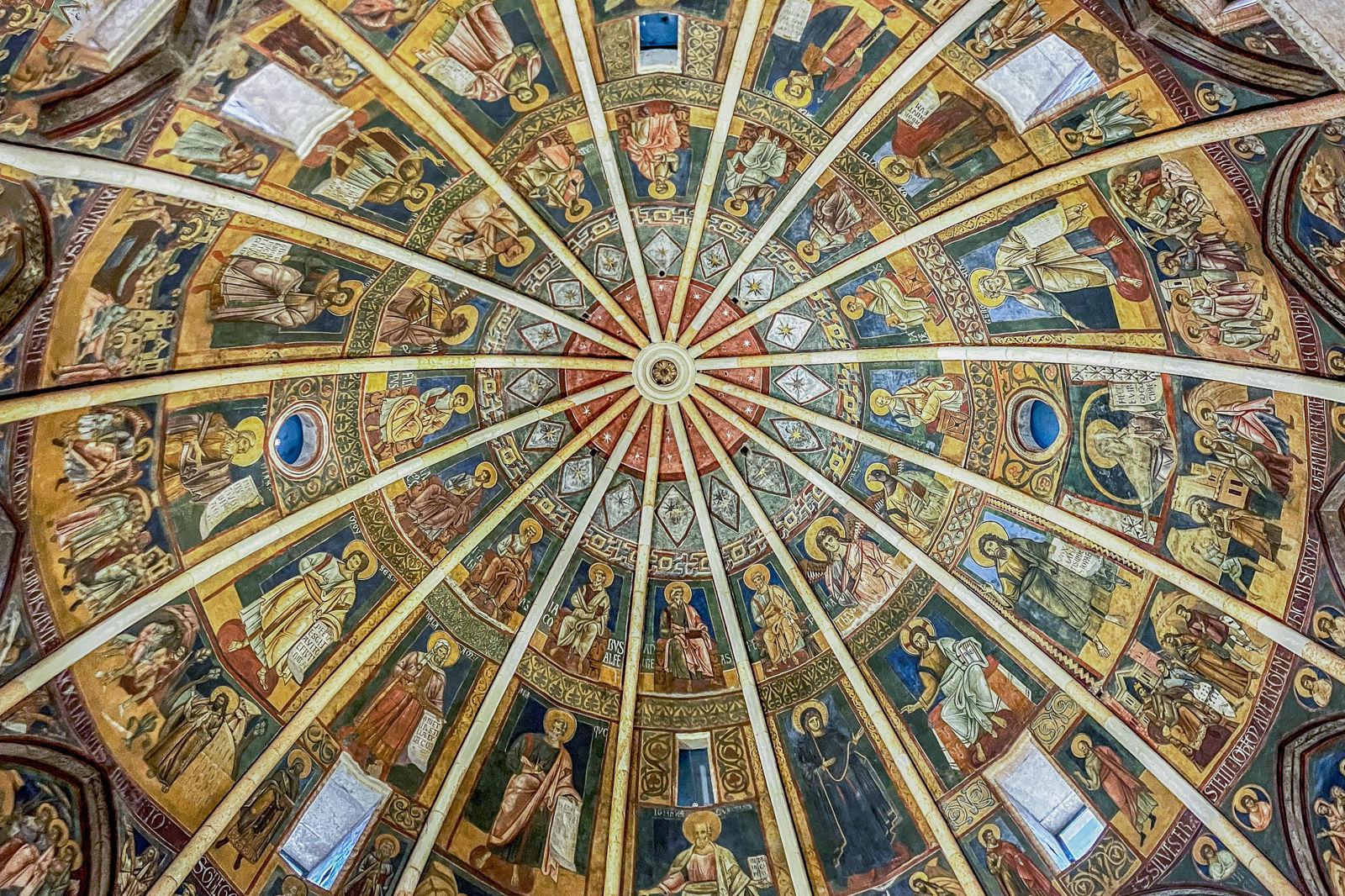 Affresco della cupola del battistero di Parma