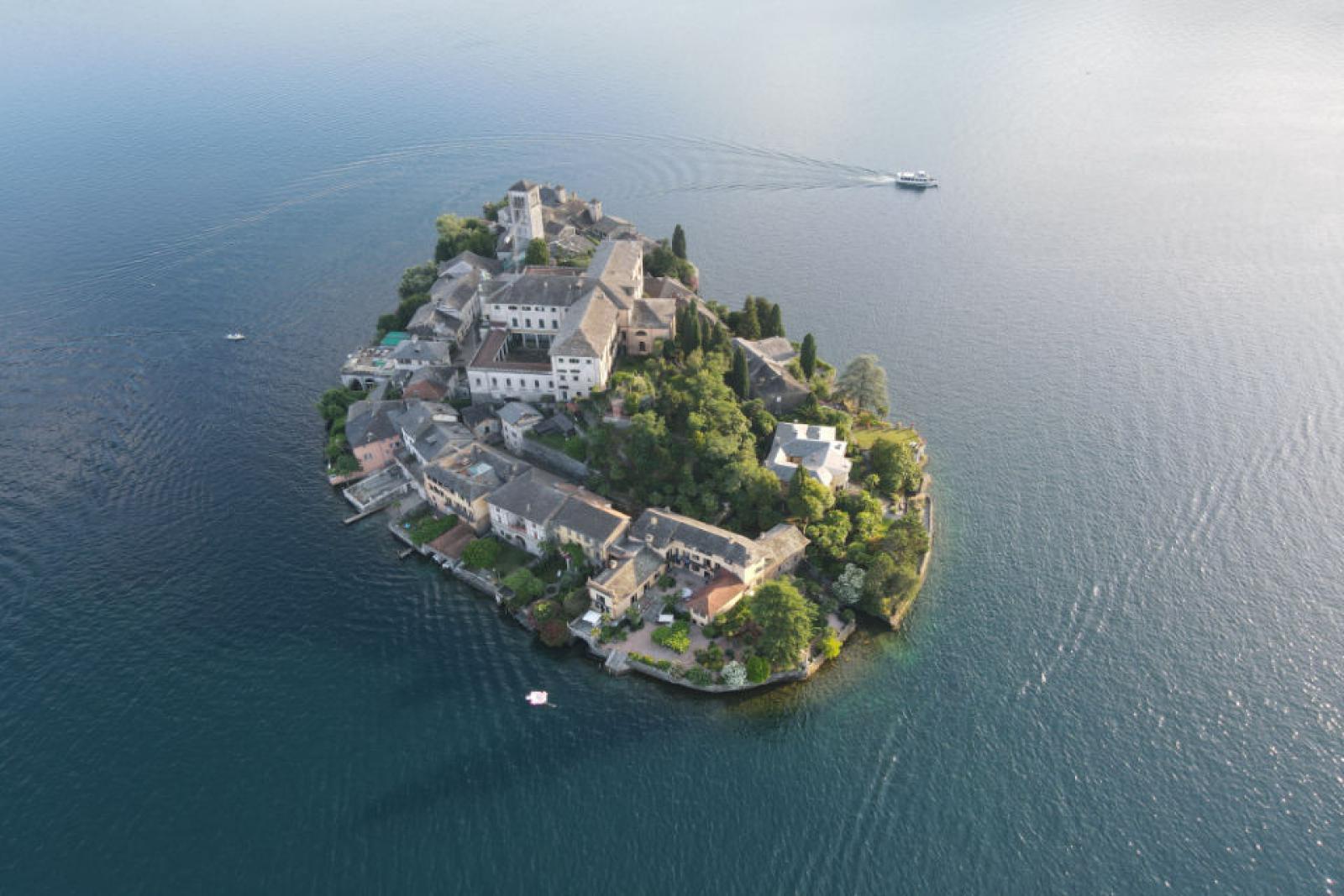 Isola di San Giulio, Lago d'Orta